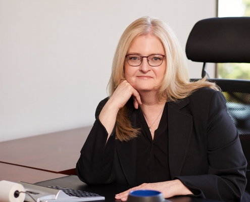 Jane Teghararian, Controller